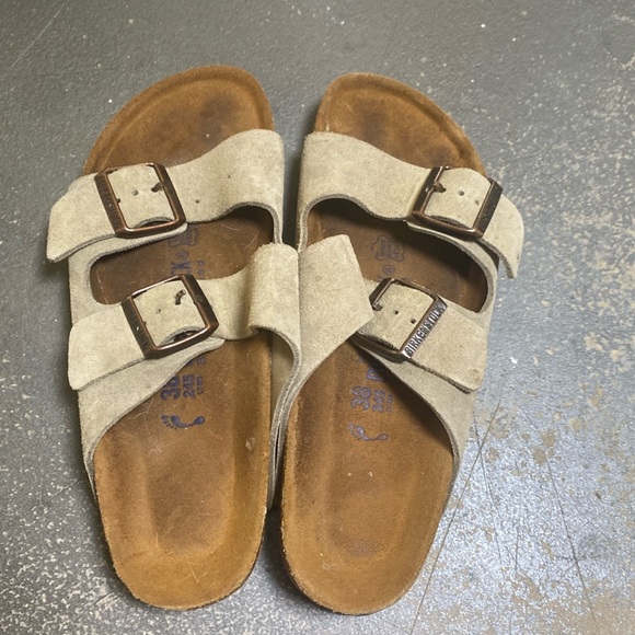 Birkenstock Shoes - Tan Birkenstocks